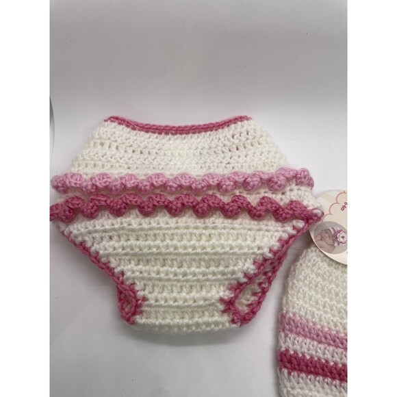 NWT So Dorable Girls Photography Outfit 0-6M Diaper Cover‎ & Hat Hand Crocheted - Picture 4 of 5